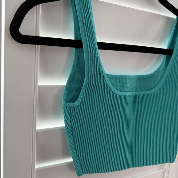 Aritizia Babaton Contour Tank Top | XS | Turquoise/Teal - Picture 7 of 11